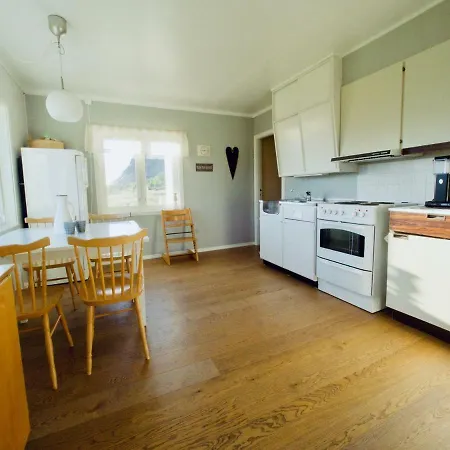 Ramberg Lofoten Ferienhaus Bostad