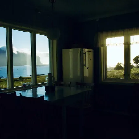 Holiday home Ramberg Lofoten